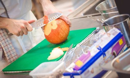 Quels matériaux choisir pour vos ustensiles de cuisine ?