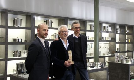 Cristel récompensée pour son service rechapage !