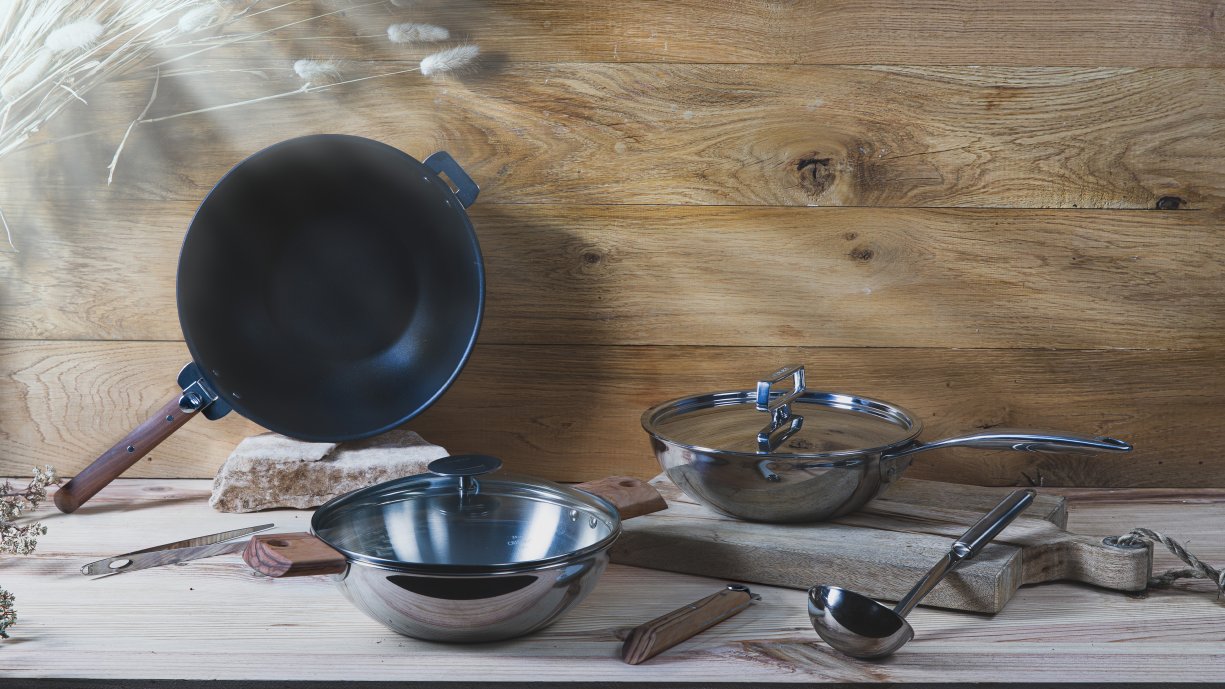 Quelle est la différence entre un wok et une sauteuse ?