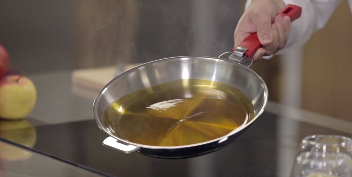 Wie vermeide ich, dass mein Karamellsirup anbrennt?