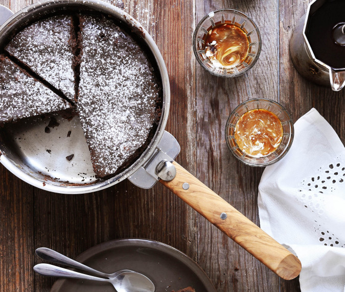 WIE KANN VERHINDERT WERDEN, DASS LEBENSMITTEL AN EDELSTAHL HAFTEN?
