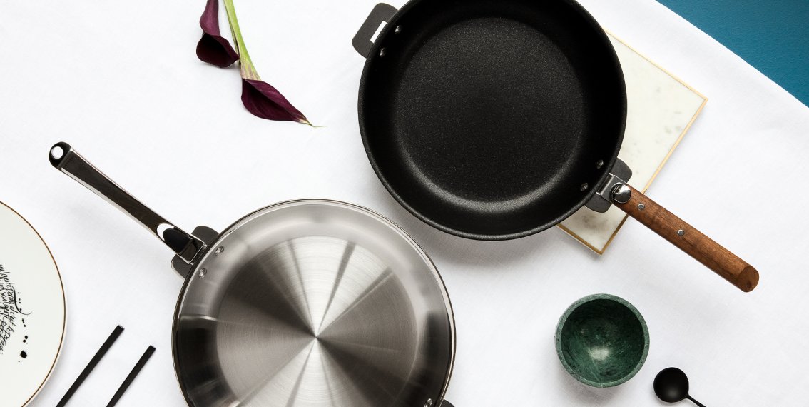 Faut-il utiliser des poêles en acier inoxydable ou anti-adhésives ?