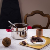 🐰 Profitez d’un moment gourmand et chocolaté grâce à l’indispensable bain-marie
