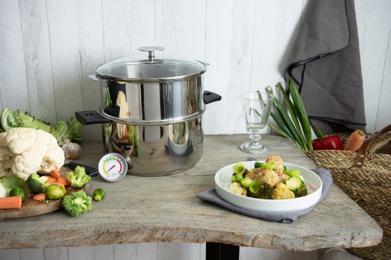 BOULETTES DE VEAU À LA CAROTTE ET HERBES FRAÎCHES TRIO DE CHOUX