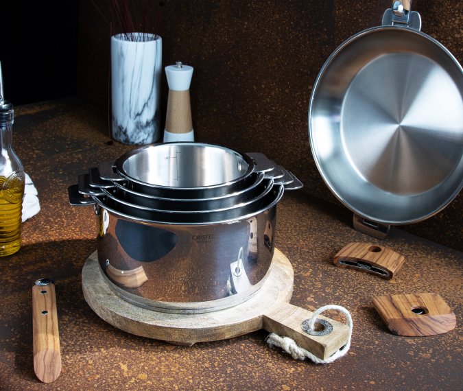 Wie reinige ich angebrannte Pfannen oder Töpfe aus Edelstahl?