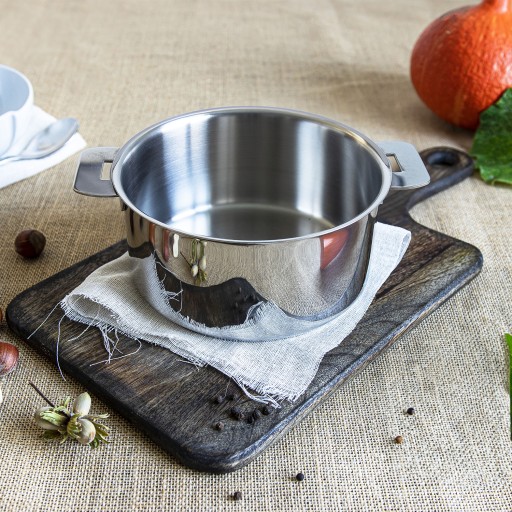 Set of 3 stainless steel saucepans + 1 coloured removable handle Black 16