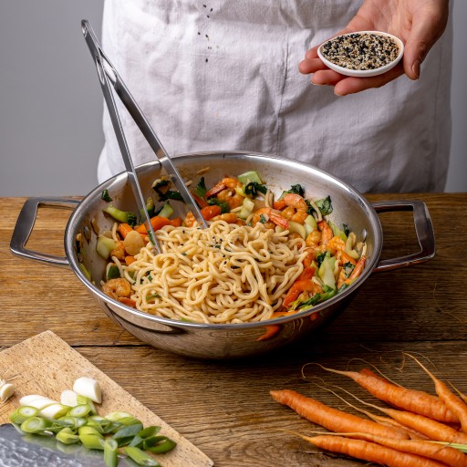Stainless steel wok with 2 fixed side handles 7
