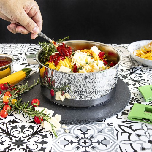 Set of 3 stainless steel saucepans + 1 coloured removable handle Black 17