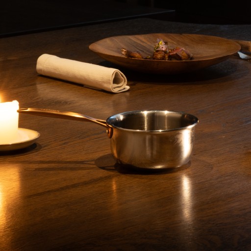 Mini stainless steel saucepan with copper-coloured handle  2