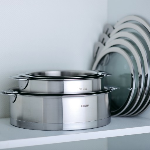 Set of 4 stainless steel saucepans + 2 removable Zenith handles 3