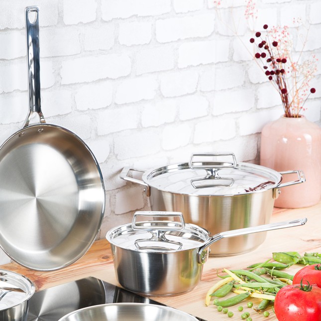 Faitout en inox brossé avec couvercle plat Inox 2