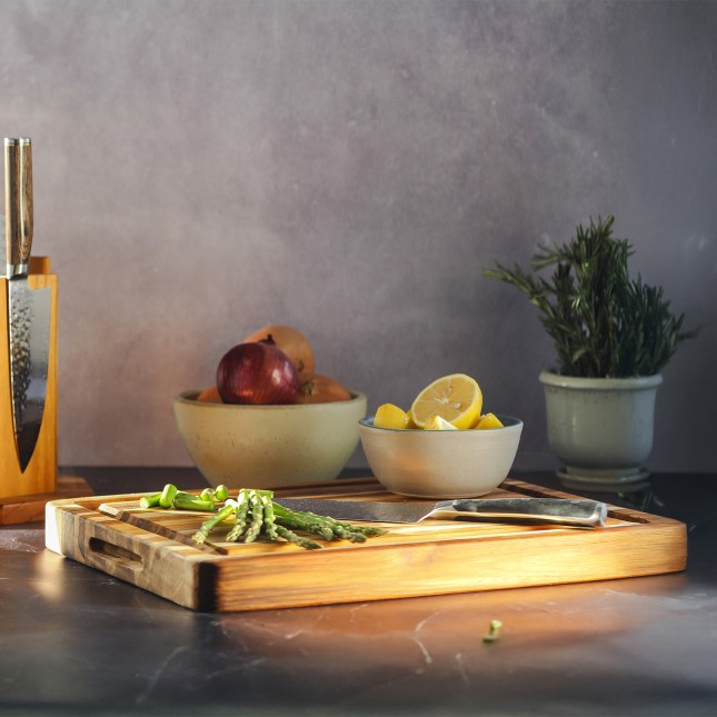 Planche à découper en teck bois de fil avec rigole - Tradition 3