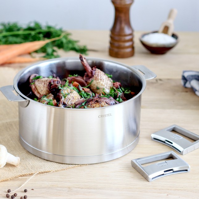 Stainless steel stock pot with removable handle 4