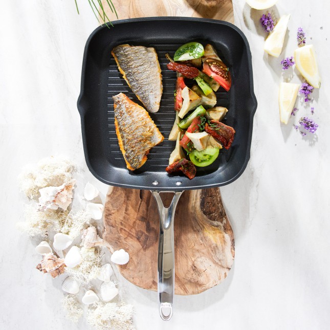 Square aluminium non-stick grill 28 cm 4