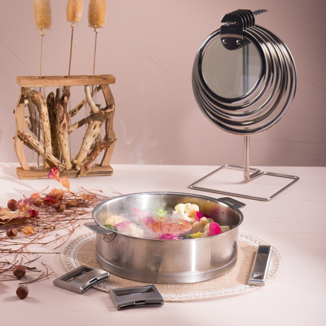 Stand-mounted lid rack 3