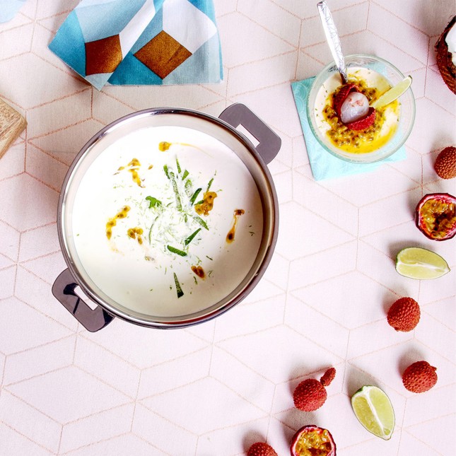 Stainless steel saucepan with removable handle 8