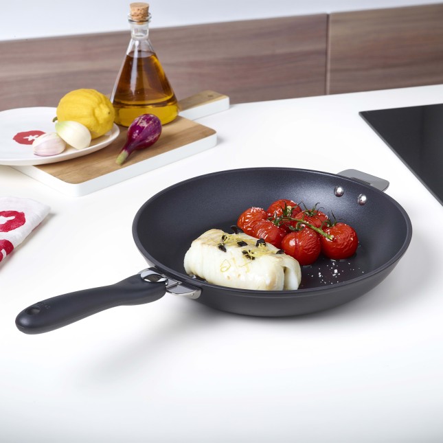 Poêle antiadhésive en aluminium amovible 3