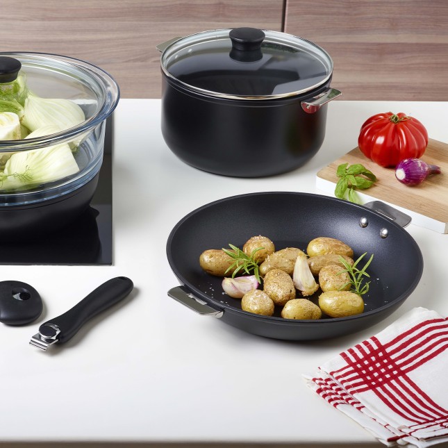 Poêle antiadhésive en aluminium amovible 2