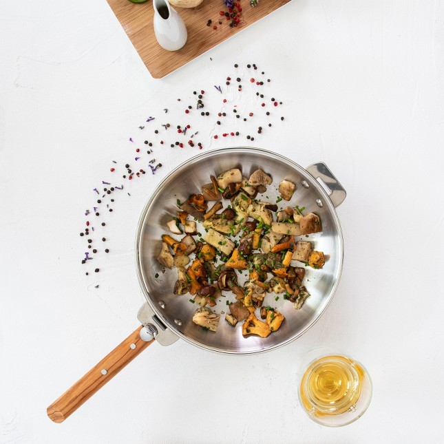 Stainless steel wok with removable handle 6