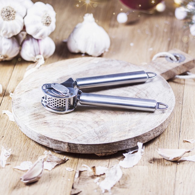 Garlic press 2