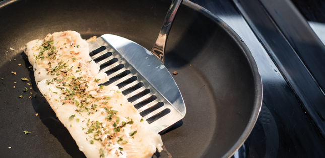 Fish slotted turner Grey 2