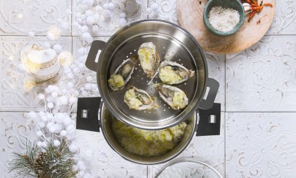 HUITRES VAPEUR FONDUE DE POIREAUX AU FOIE GRAS