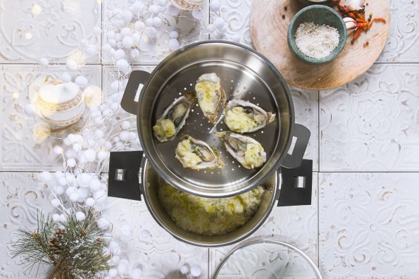 HUITRES VAPEUR FONDUE DE POIREAUX AU FOIE GRAS