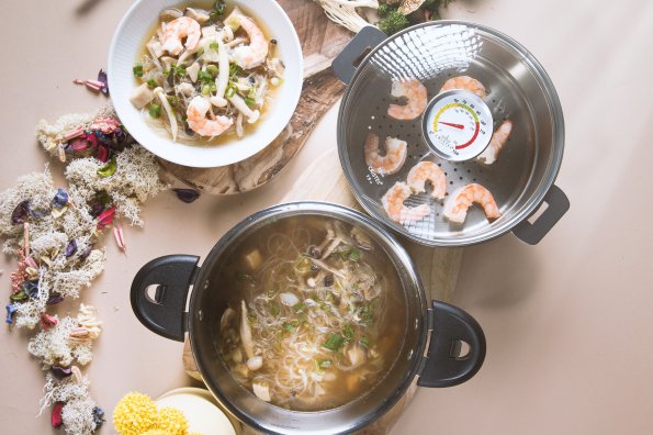 BOUILLON ASIATIQUE AUX GAMBAS