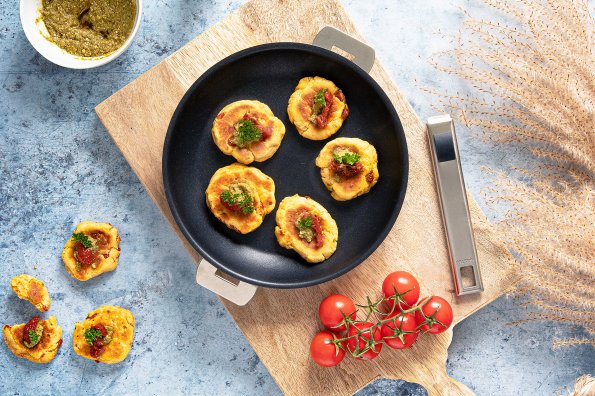 Cookie salé thon, tomates et pesto à la poêle