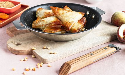 Samoussas au porc et à la pêche