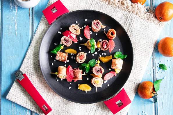 Duo brochettes de crêpes à l’orange et pamplemousse