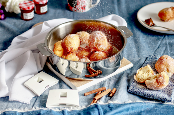 Kleine Beignets mit Zimt / Limette