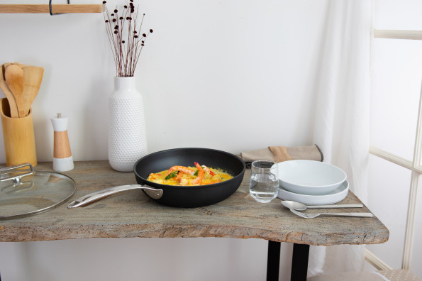 Curry de lotte et crevettes au citron et lait de coco