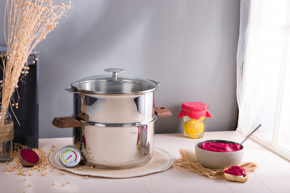 Houmous de pois chiches et betteraves fraiches