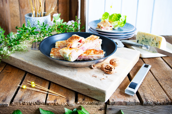 Bricks de jambon, roquefort et noix
