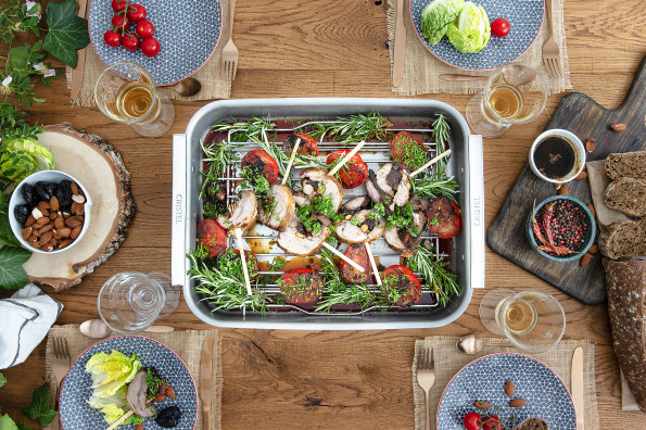 Epaule d'agneau roulée, farcie aux pruneaux et amandes