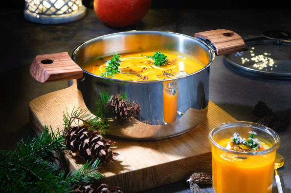 Kürbiscremesuppe mit Waldpilzen