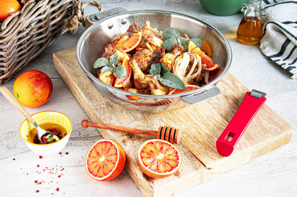 CHICKEN STIR FRY WITH BLOOD ORANGE AND HONEY