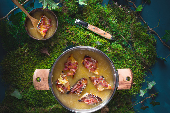 Soupe à l'oignon à l'alsacienne
