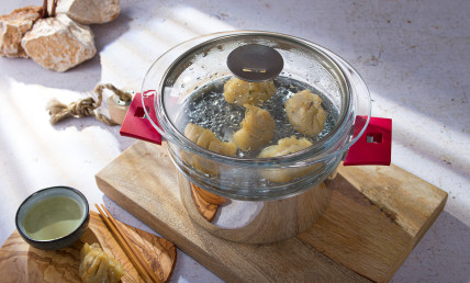 Steamed beef curry bites