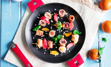 Duo brochettes de crêpes à l’orange et pamplemousse