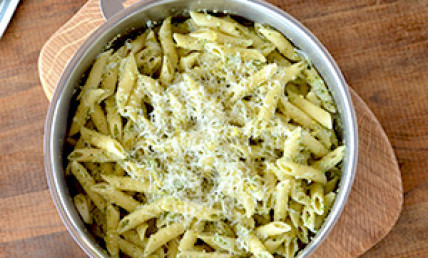 Penne rigate aux oignons & brocoli