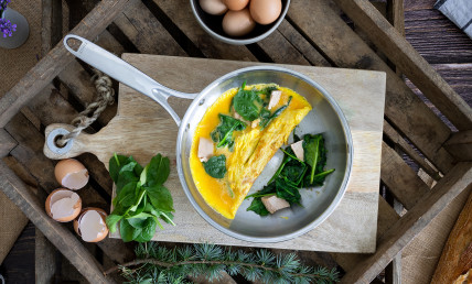 Omelette au thon et épinards