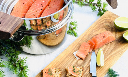 Saumon fumé maison aux baies de poivres