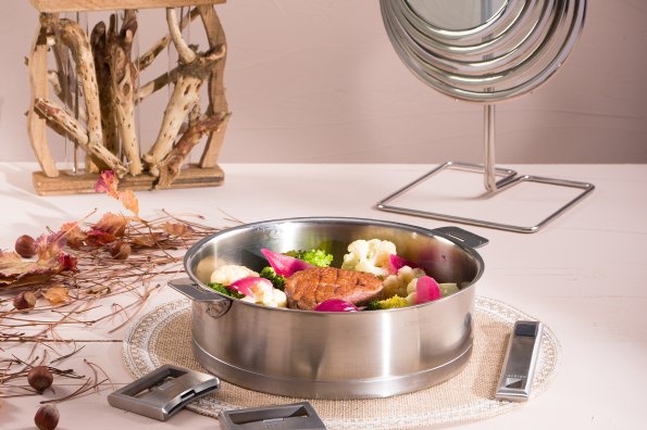 Poêlée de chou-fleur et brocolis, noisettes et magret de canard