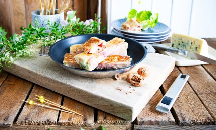 Bricks de jambon, roquefort et noix