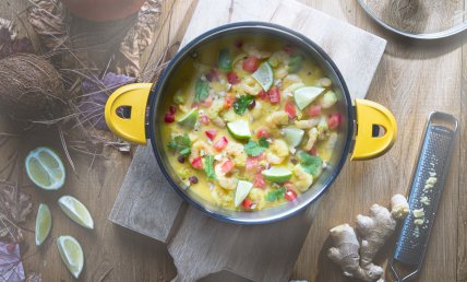 CURRY DE CREVETTES, POTIRON ET CREME DE COCO