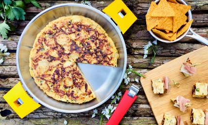 Tortilla de pommes de terre et oignons caramélisés