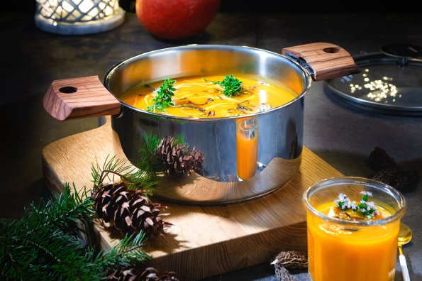 Kürbiscremesuppe mit Waldpilzen