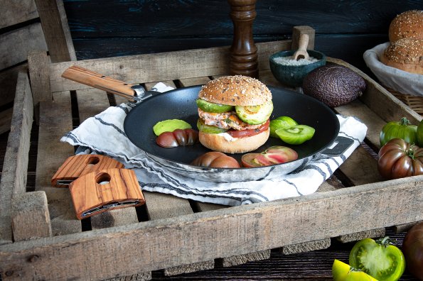 Burger de saumon et crème d’aneth